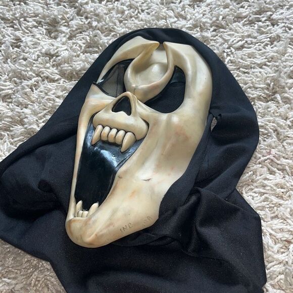Vintage Fearsome Faces Ghostface FANG Scream Mask Easter Unlimited - Picture 11 of 11